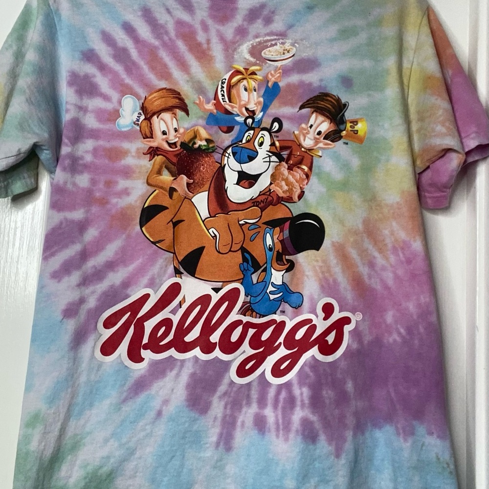 Tie dye graphic tee